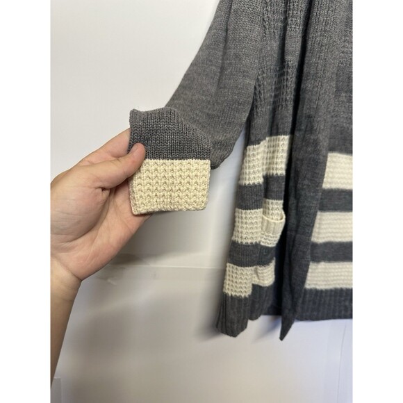 Daisy Fuentes Cardigan Women’s Small Open Front Sweater with Pockets Long Sleeve - Picture 3 of 10